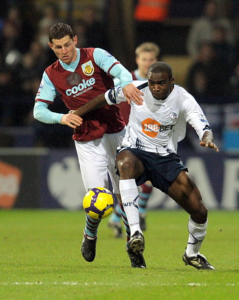 捉襟见肘 捉襟见肘